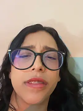 milakitti online show from April 29, 2026, 3:00 am