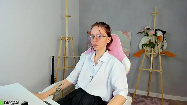 Milena Milyan online show from May 30, 2026, 1:23 am