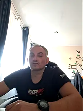 Piotr481 online show from April 17, 2026, 4:32 pm