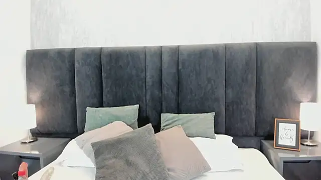 Snapshot of miaa_Lind chatting on June 9, 2026, 5:08 am miaa Lind online show from June 9, 2026, 5:08 am