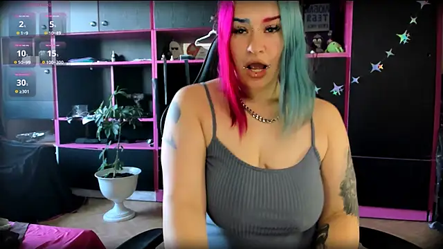 Neon Baddie online show from July 22, 2026, 7:32 am