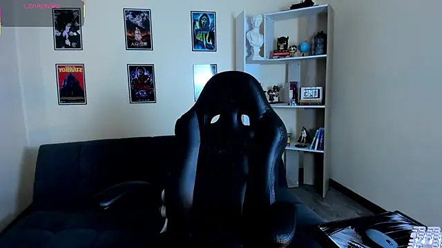 Ravenelle  online show from May 1, 2026, 10:59 pm