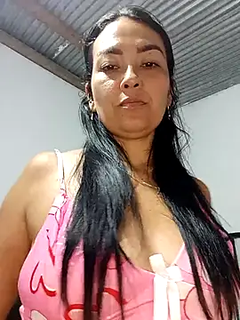 Snapshot of LuluDream chatting on April 20, 2026, 2:58 am LuluDream online show from April 20, 2026, 2:58 am