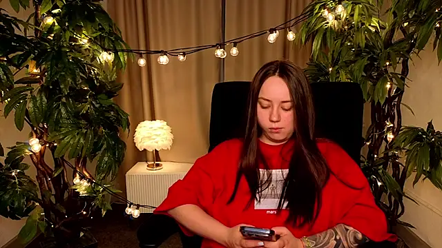 TeresaMoss online show from April 13, 2026, 10:41 am