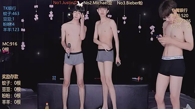 Yourlovingboy--001 online show from May 18, 2026, 2:12 am