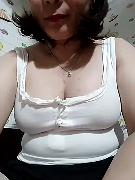 ManaMi-Amii online show from April 19, 2026, 2:29 pm
