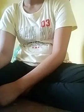hottsexygirl online show from May 2, 2026, 2:28 am