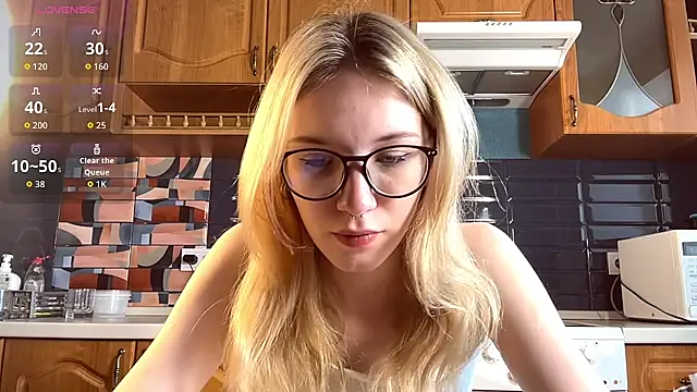 eileencrowday online show from May 4, 2026, 3:10 am