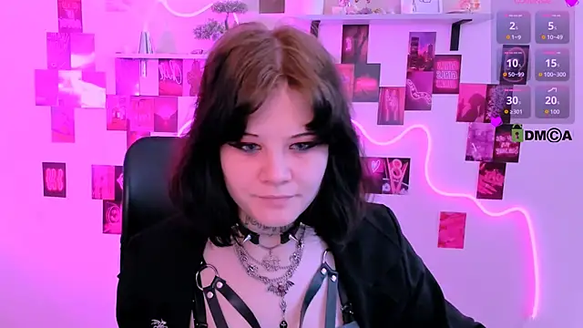 Snapshot of nikki_kiss_ chatting on April 25, 2026, 8:39 am nikki kiss online show from April 25, 2026, 8:39 am