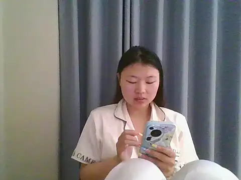 HJW2002 online show from April 15, 2026, 5:57 am