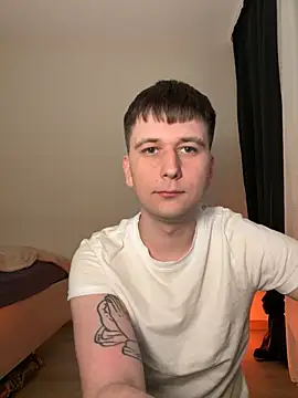 submarine  online show from April 13, 2026, 6:56 pm