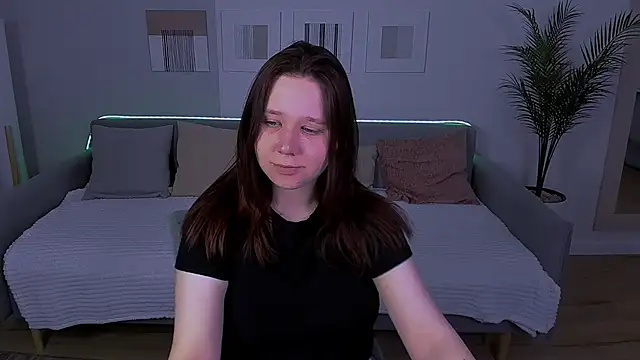 Snapshot of MooonlightSky chatting on May 7, 2026, 1:25 pm MooonlightSky online show from May 7, 2026, 1:25 pm