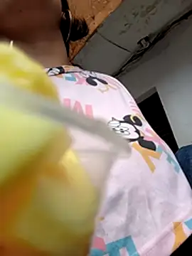 Snapshot of JohanitaRex2 chatting on April 13, 2026, 7:18 pm JohanitaRex2 online show from April 13, 2026, 7:18 pm