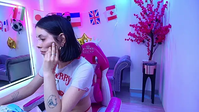 Snapshot of Patme_queen chatting on July 17, 2026, 7:11 pm Patme queen online show from July 17, 2026, 7:11 pm