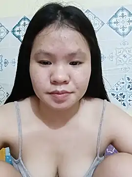 Seraphinahh online show from June 12, 2026, 12:58 pm