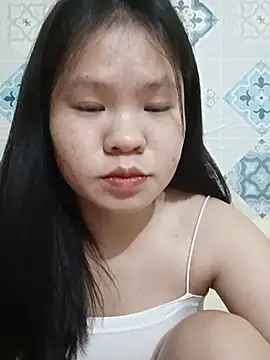 Seraphinahh online show from June 25, 2026, 3:06 pm