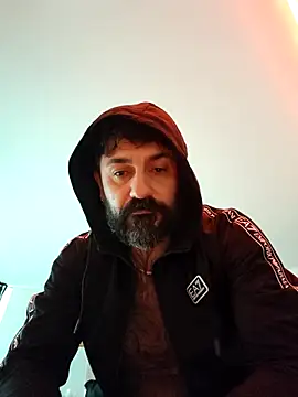 malese983 online show from April 13, 2026, 4:22 pm