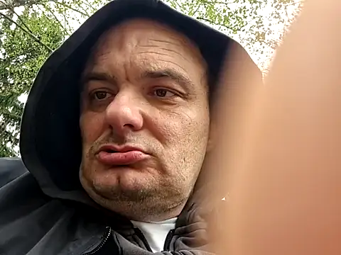 Snapshot of matteopeder chatting on April 14, 2026, 1:05 pm matteopeder online show from April 14, 2026, 1:05 pm