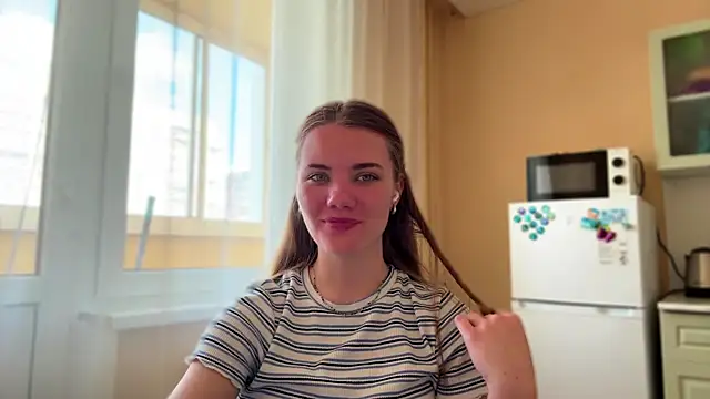 Snapshot of doana_bebriti chatting on April 15, 2026, 12:10 pm doana bebriti online show from April 15, 2026, 12:10 pm