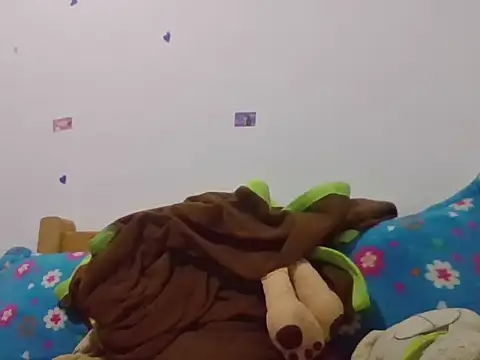 Snapshot of magic_trans_girl chatting on April 15, 2026, 4:07 am magic trans girl online show from April 15, 2026, 4:07 am