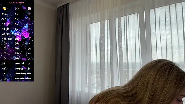 Snapshot of SavageSigh chatting on April 15, 2026, 12:32 pm SavageSigh online show from April 15, 2026, 12:32 pm