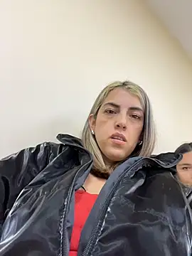 Aphril Iris online show from April 21, 2026, 11:33 pm