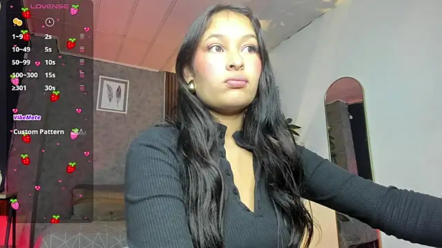 Snapshot of Milenka-5 chatting on May 1, 2026, 6:24 pm Milenka-5 online show from May 1, 2026, 6:24 pm