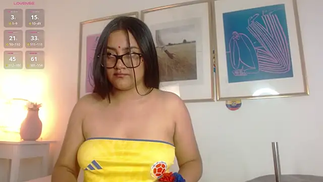 Snapshot of valka_collinss chatting on June 27, 2026, 7:20 pm valka collinss online show from June 27, 2026, 7:20 pm