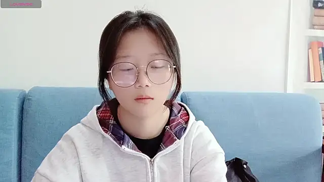 Miss-ping online show from April 15, 2026, 3:23 am