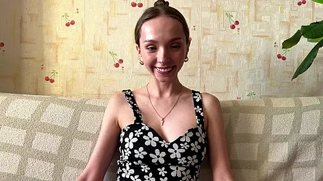 AdriannaBill online show from May 16, 2026, 4:17 pm