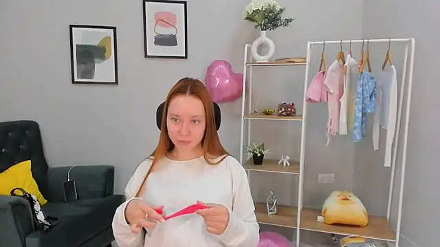 Ruth Pancer online show from April 15, 2026, 10:43 am