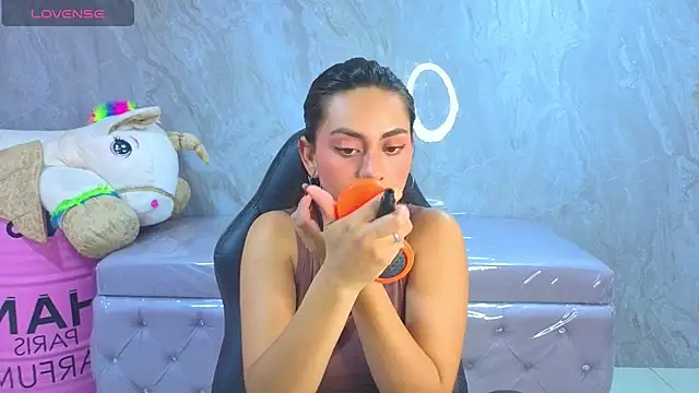 Snapshot of grecia_soler_a chatting on May 28, 2026, 12:44 pm grecia soler a online show from May 28, 2026, 12:44 pm