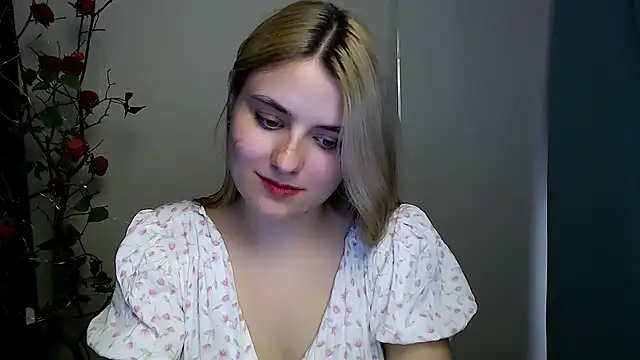  shy sabrina   online show from April 17, 2026, 8:55 pm