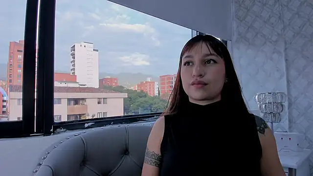 Snapshot of katherine_glow chatting on May 22, 2026, 11:30 am katherine glow online show from May 22, 2026, 11:30 am