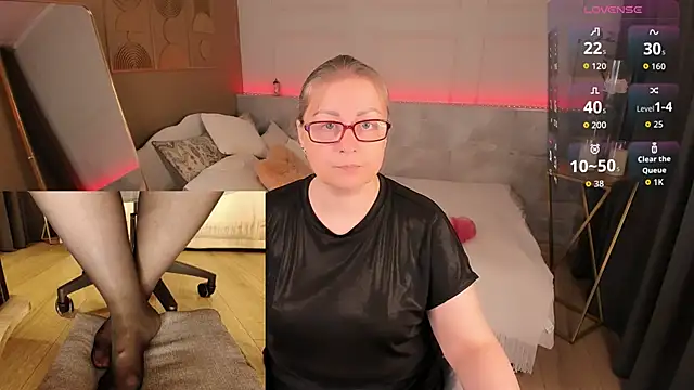 Alexandra Kind online show from May 23, 2026, 8:41 pm