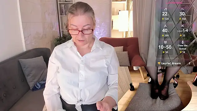 Snapshot of Alexandra_Kind chatting on July 14, 2026, 8:48 pm Alexandra Kind online show from July 14, 2026, 8:48 pm