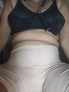 Snapshot of Boudisex69 chatting on May 20, 2026, 5:43 pm Boudisex69 online show from May 20, 2026, 5:43 pm