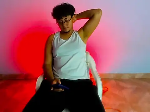 Liam Hunter online show from May 15, 2026, 2:42 am