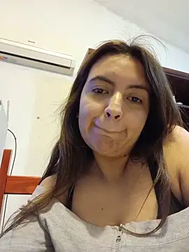 babyfaaa99 online show from May 19, 2026, 10:17 pm