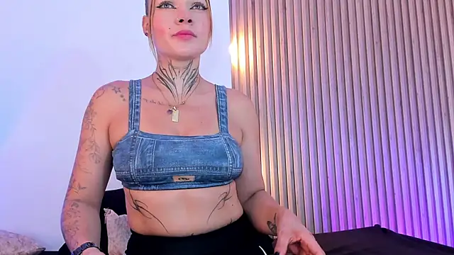 Violeta queen1 online show from June 1, 2026, 1:55 pm