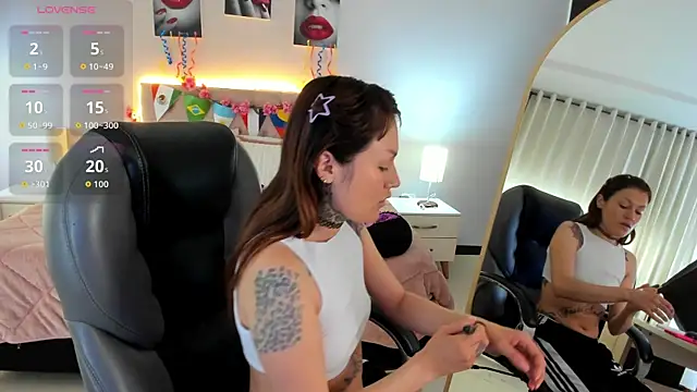 Kim Jeins666  online show from July 12, 2026, 12:28 pm