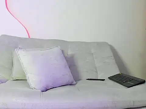 Aohomlester  online show from May 29, 2026, 1:44 am