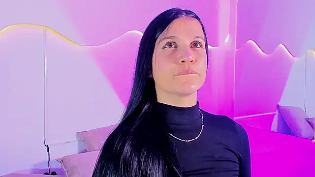 Snapshot of MiaMalcova__ chatting on May 28, 2026, 11:21 pm MiaMalcova online show from May 28, 2026, 11:21 pm
