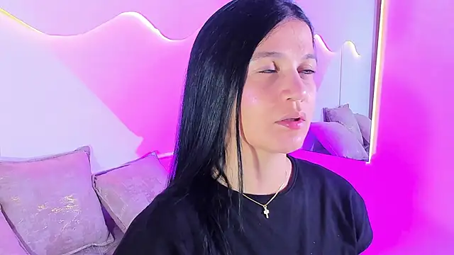 Snapshot of MiaMalcova__ chatting on May 12, 2026, 9:10 pm MiaMalcova online show from May 12, 2026, 9:10 pm