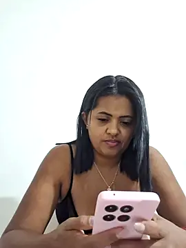 Ayla Phone online show from April 23, 2026, 8:43 pm