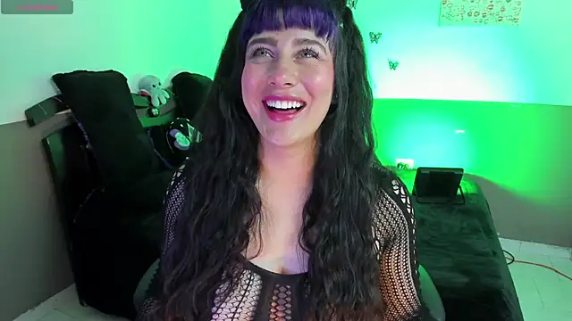 Snapshot of Cataleya_Blare chatting on May 24, 2026, 2:44 am Cataleya Blare online show from May 24, 2026, 2:44 am