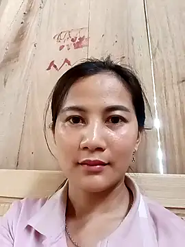 Squirt0 0 online show from April 15, 2026, 7:03 am