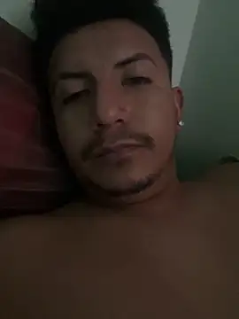 Alcantar01 online show from May 5, 2026, 1:03 pm