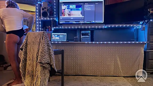 ass so sweet online show from April 15, 2026, 7:25 am