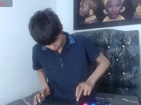 alex it0 online show from April 20, 2026, 7:37 pm